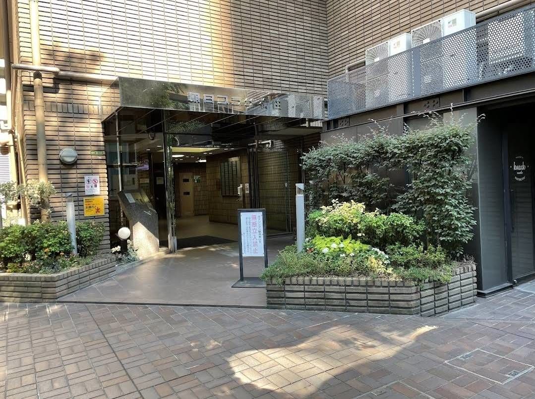 朝日プラザ梅田のエントランス