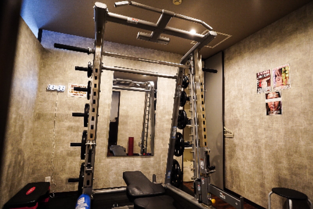 フェリーズ京橋店・内装