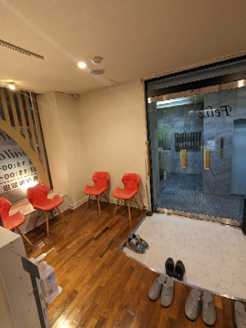 フェリーズ上本町店の店内風景、パーソナルジム